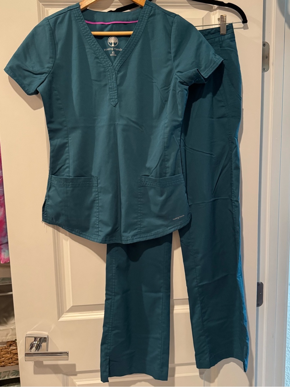 XS 2Pc Scrub Set Healing Hands Caribbean Teal - Picture 2 of 13